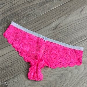 NWOT Pink Lace Cheeksters